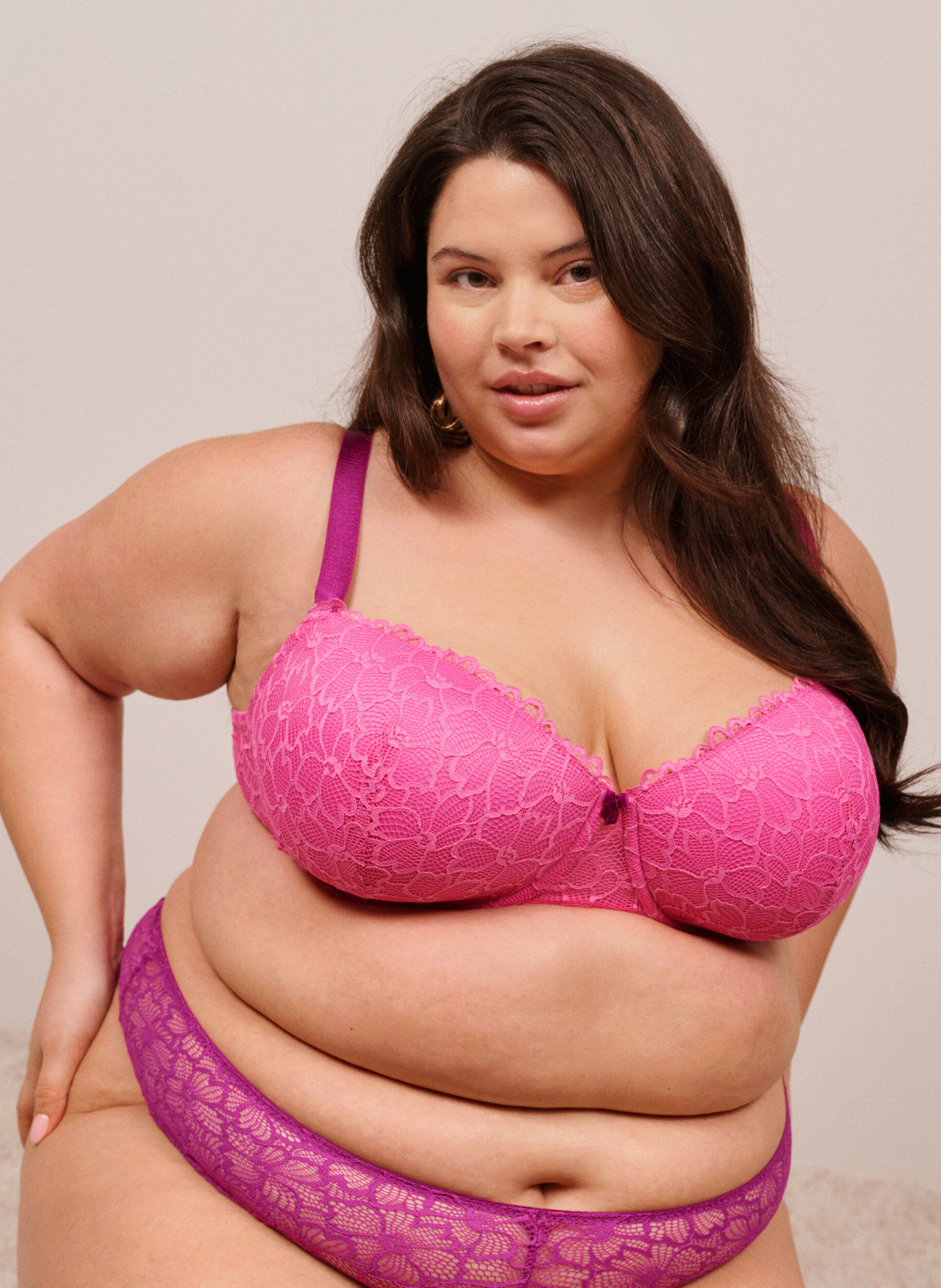 ZizziBH med blonder og formst&oslash;pte sk&aring;ler, Rosa, Image image number 0