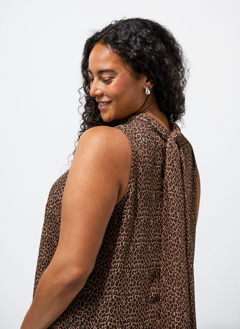 Midikjole i chiffon med leopardtrykk og et knytebelte, Brun, Model image number 3