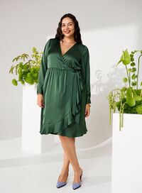 Grønn slå om-kjole, , Model