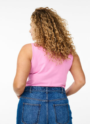 Zizzi Ensfarget basic topp i bomull, Rosa, Model image number 2