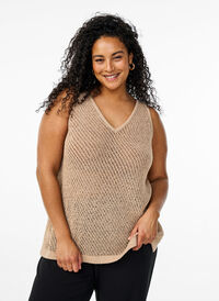 FLASH - Ermeløs strikket topp med v-hals, Beige FLASH - Ermeløs strikket topp med v-hals, Beige, Model