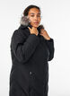 Lang vinterk&aring;pe med kroklukking og en imitert pelskrage, Svart, Model image number 3