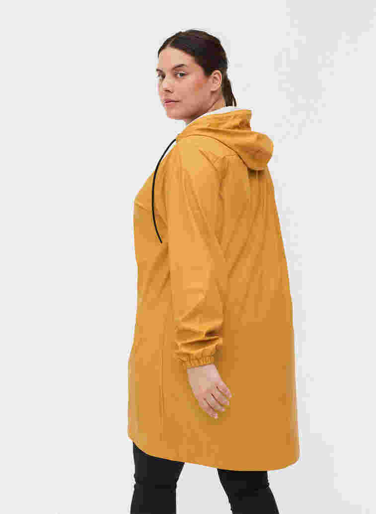 Regnjakke med hette og knappelukking, Spruce Yellow, Model image number 1