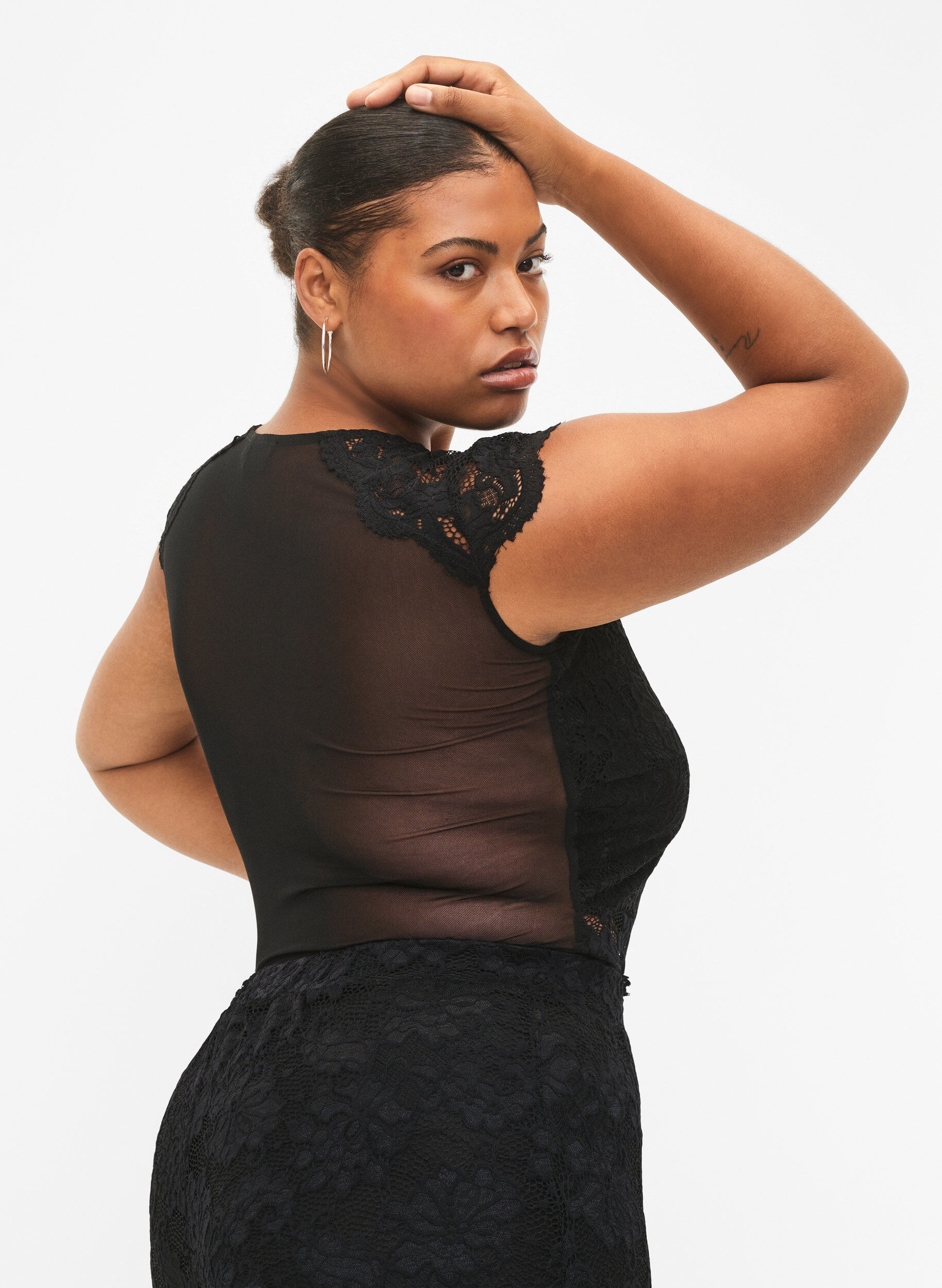 Zizzi Bodystocking med blondekant og mesh, Black, Model image number 1