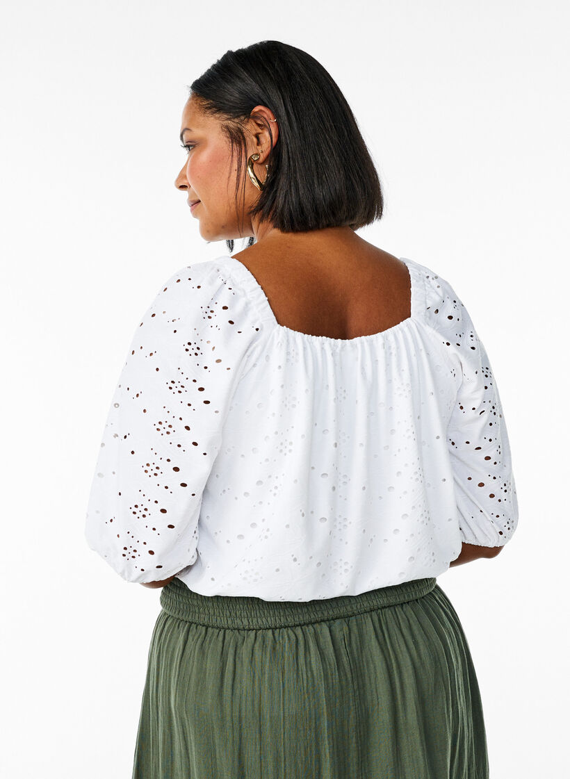 Bluse med korte puffede ermer og hullmønster, Bright White, Model