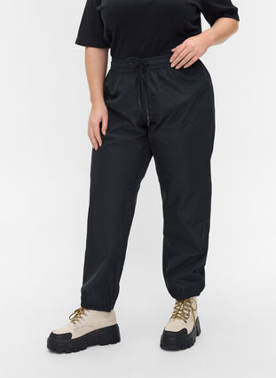 Zizzi Regnbukser med strikk og knyting, Black, Model image number 2