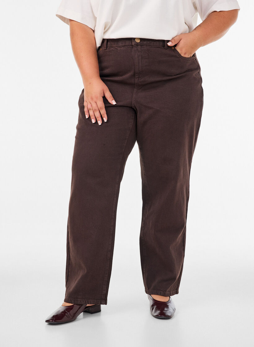 Fargede Kiana straight fit jeans, Brun, Model
