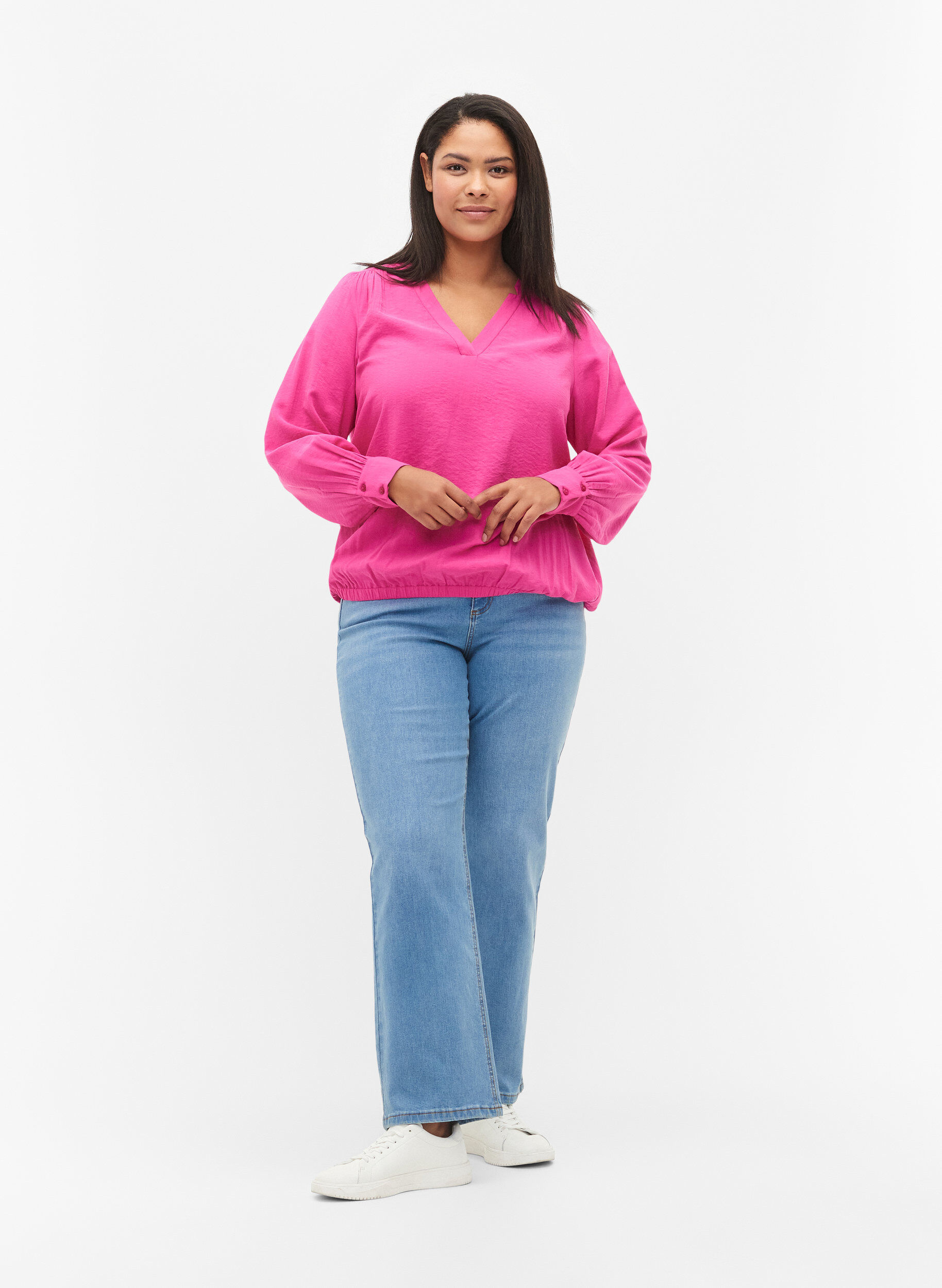 Zizzi Viskosebluse med V-hals, Raspberry Rose, Model image number 2
