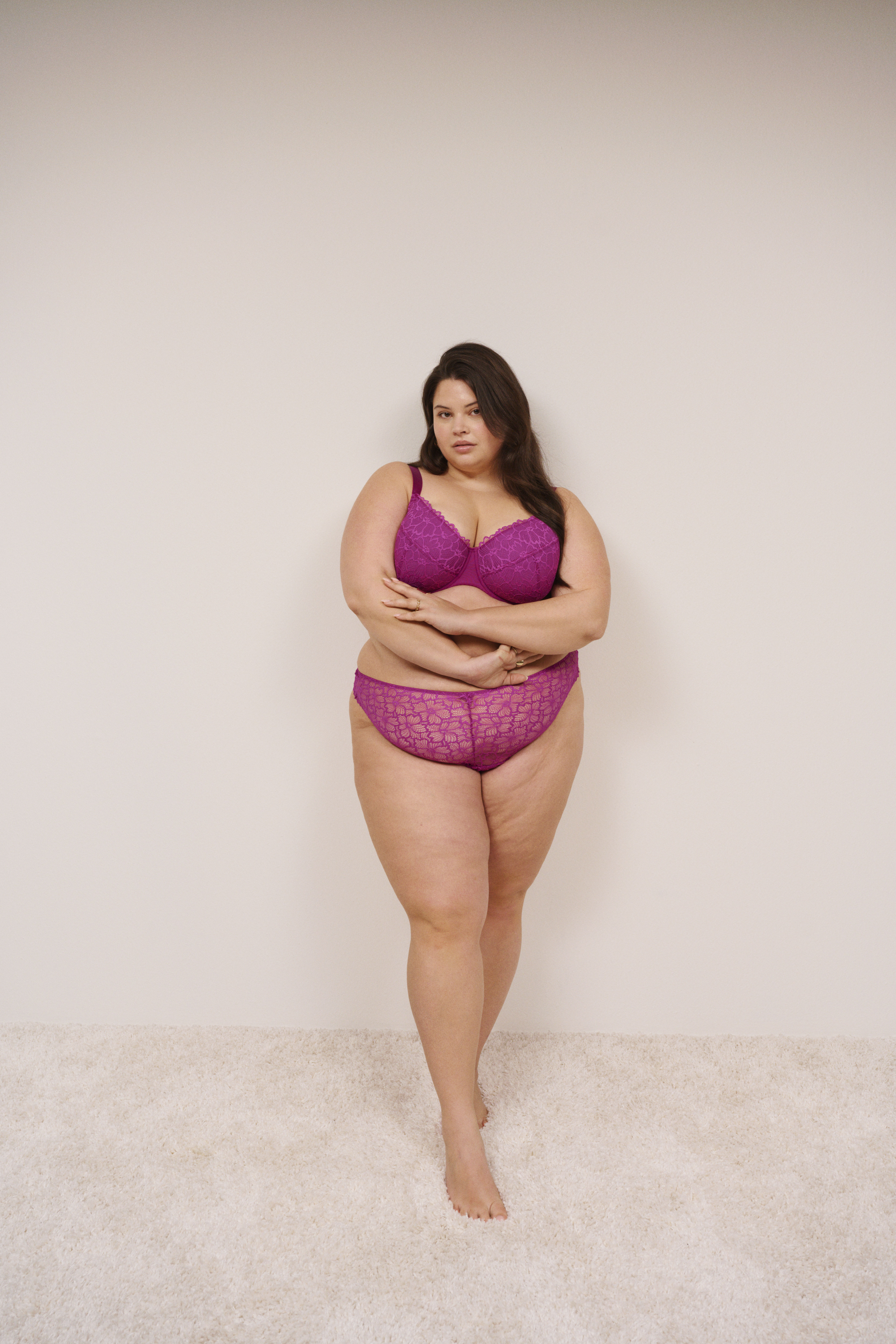 ZizziFeminin blomstrete i fuksia, , Model