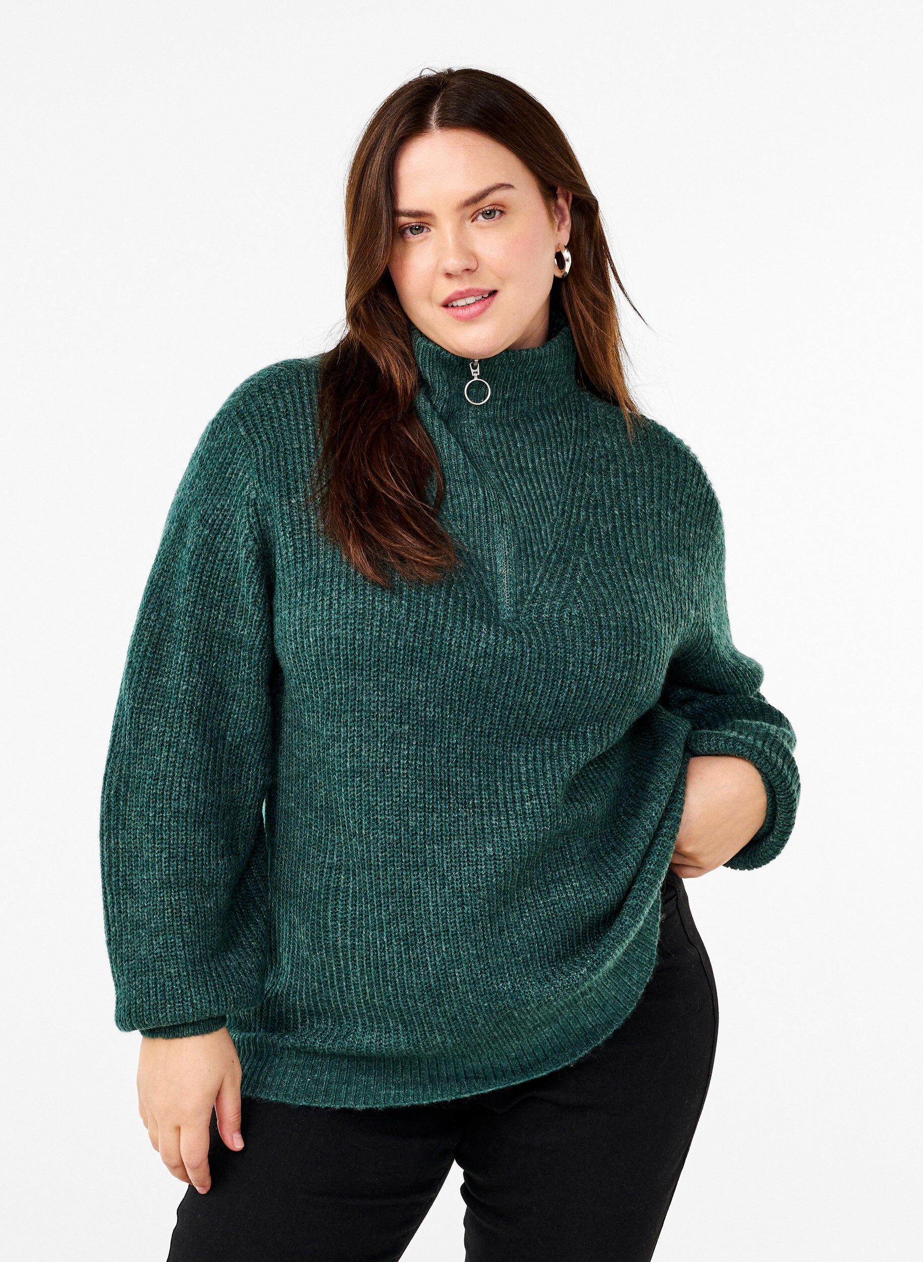 Strikket genser med h&oslash;y hals og glidel&aring;s, Gr&oslash;nn, Model