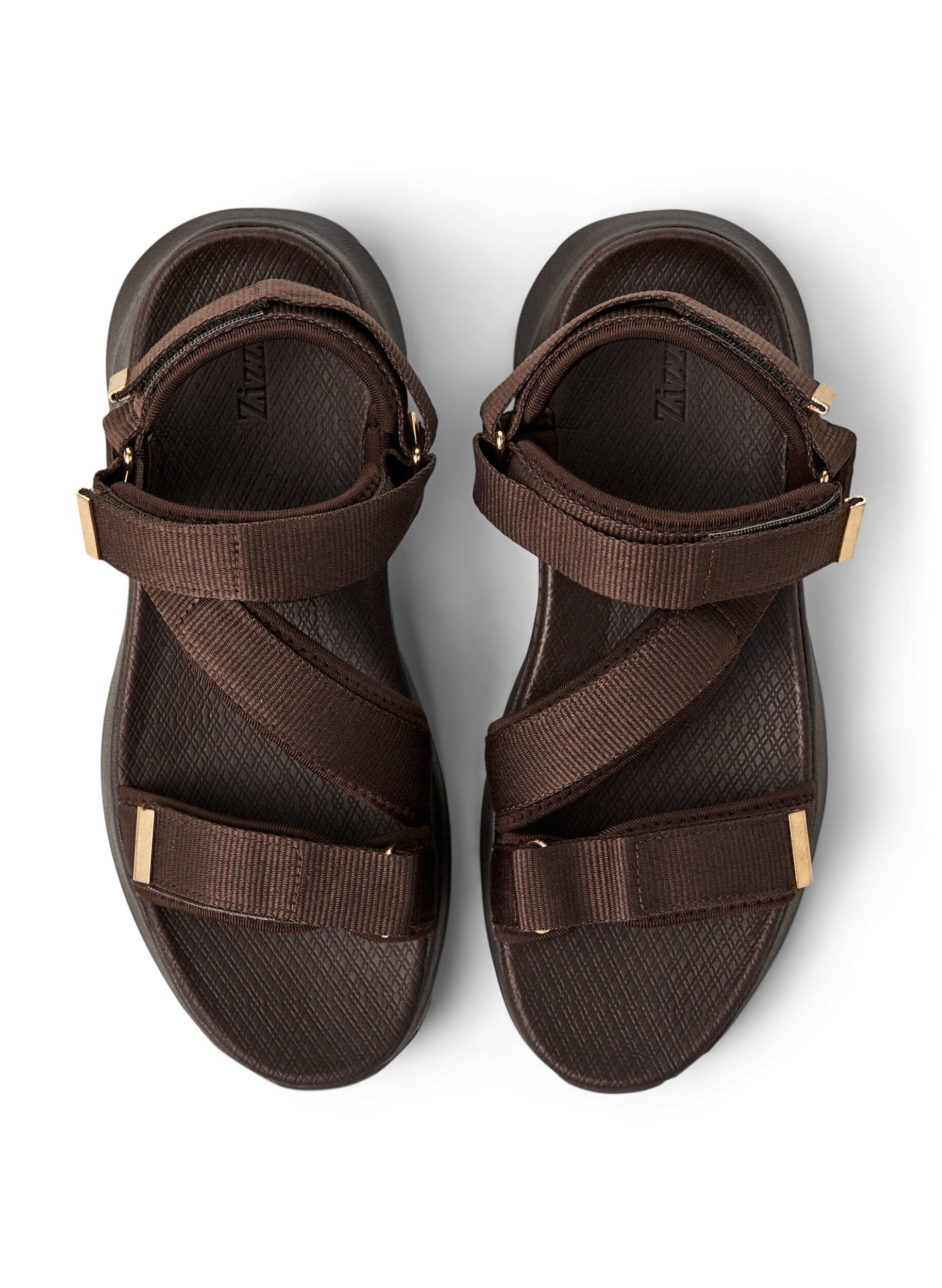 ZizziKomfortabel sandal med borrel&aring;s og st&oslash;tte til fotbuen, Brun, Packshot image number 2