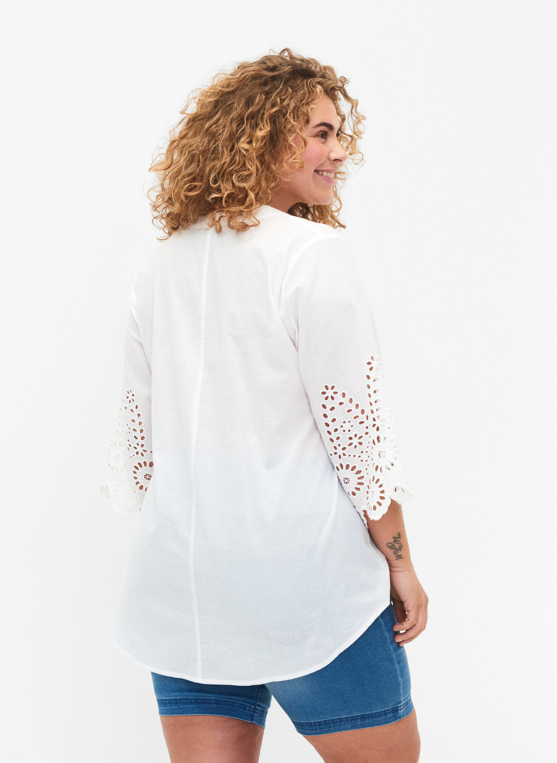 ZizziSkjortebluse med broderi anglaise og 3/4-ermer, Bright White, Model image number 1