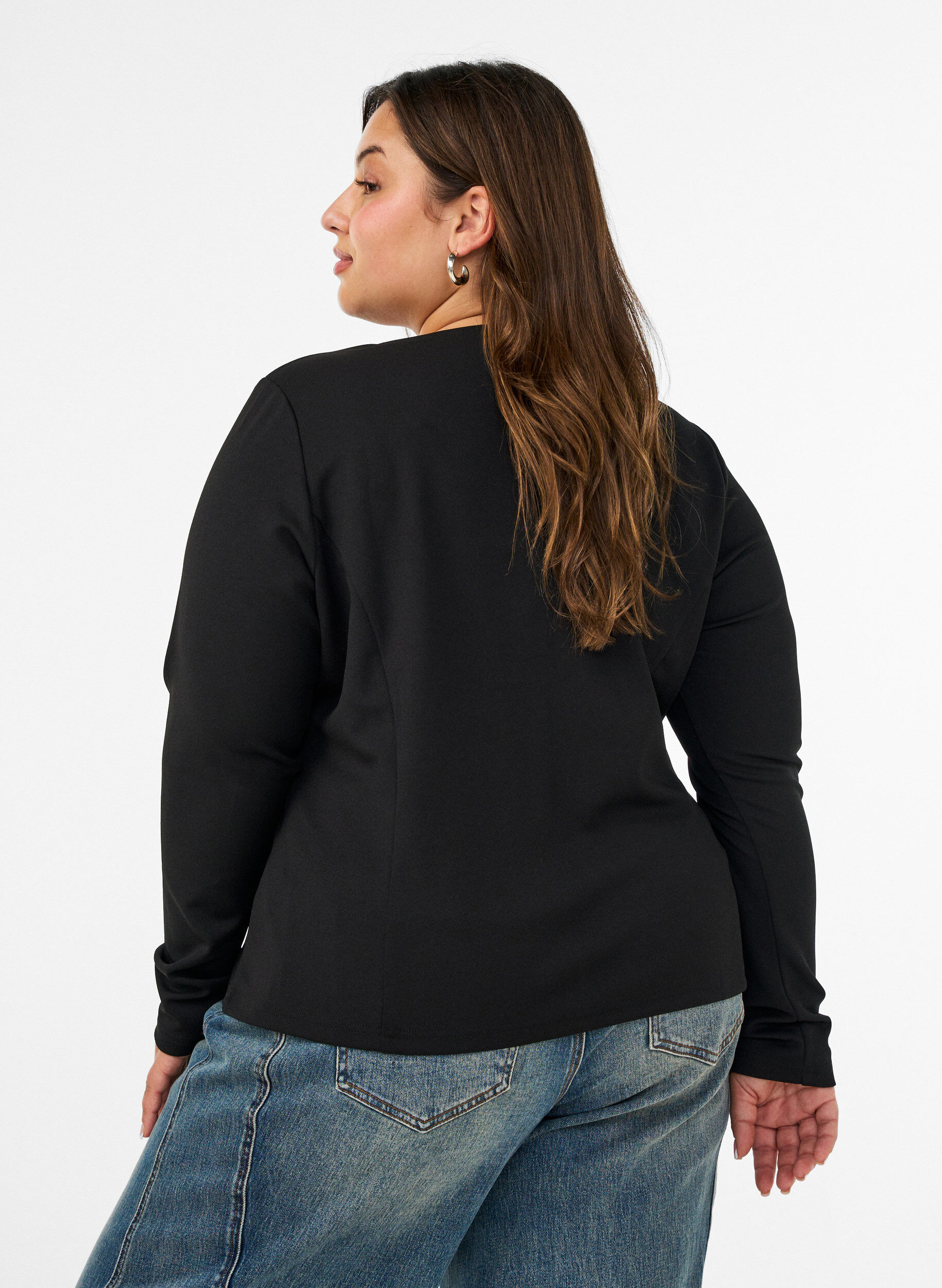 ZizziFigurn&aelig;r cardigan med knytelukkinger, Svart, Model image number 2