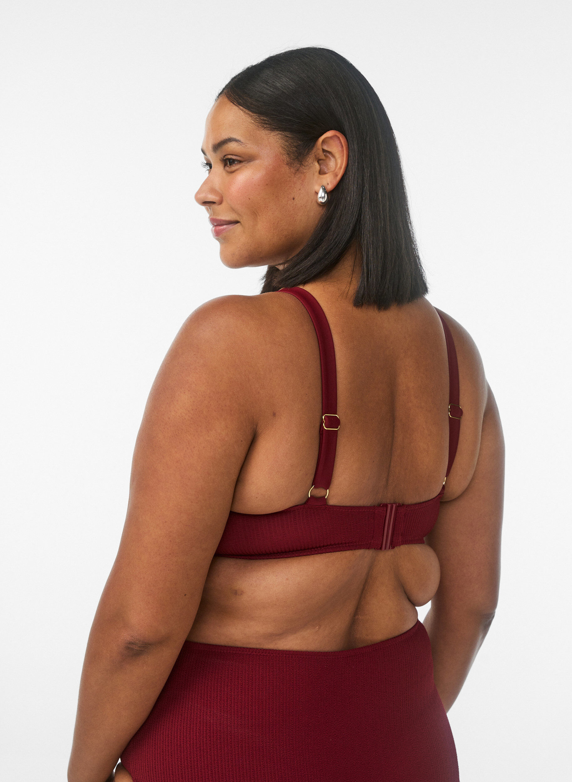 ZizziTeksturert bikinioverdel med gulldetaljer, R&oslash;d, Model image number 2