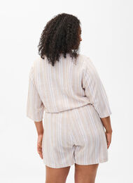 Stripete shorts i en blanding av lin og viskose, Beige White Stripe, Model