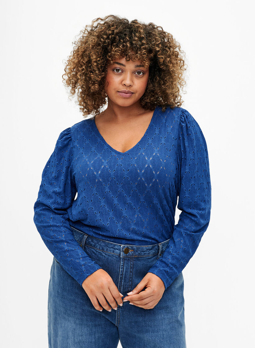 Bluse med V-hals og hullmønster, Limoges, Model image number 0