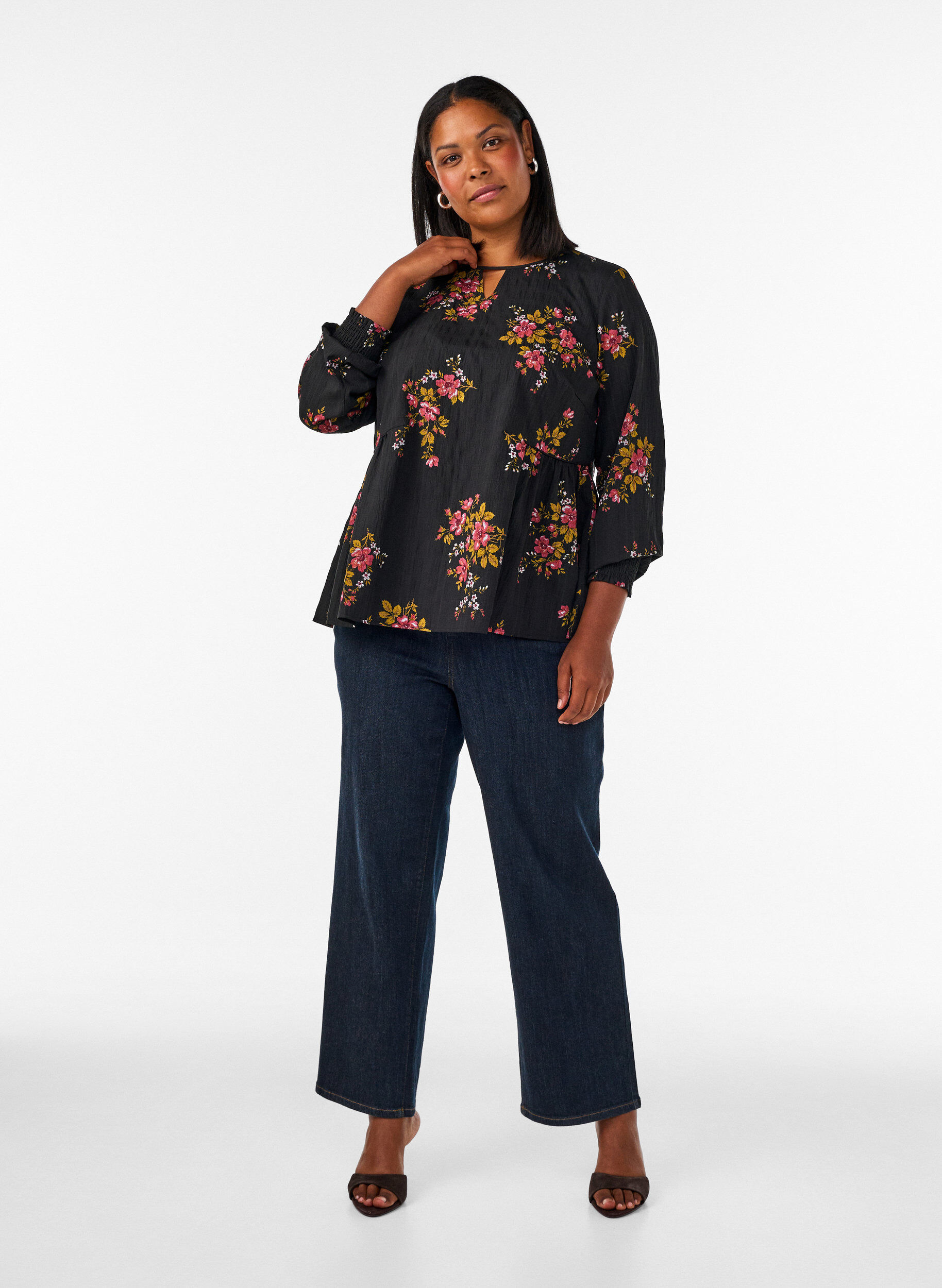 ZizziLangermet bluse med blomstertrykk, Svart, Model image number 1