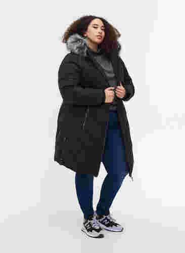 Vinterjakke med avtagbar hette og stor imitert pelskrave, Black, Model image number 3