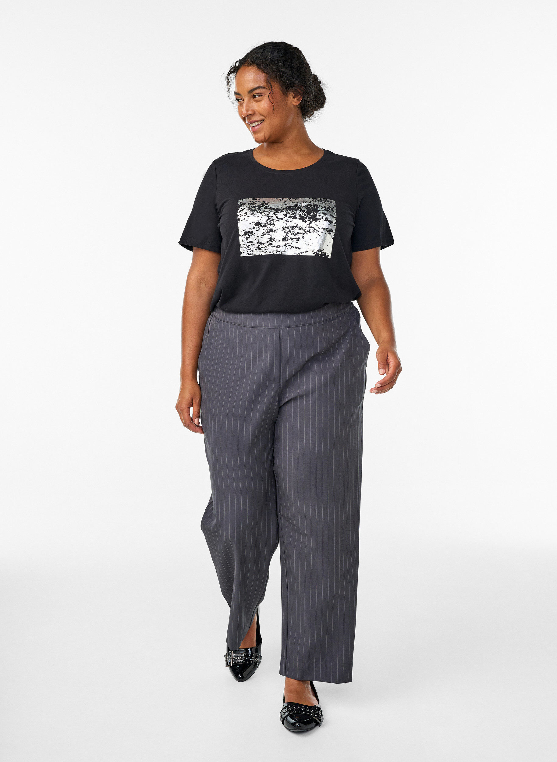 ZizziT-skjorte med trykk, Svart, Model image number 1