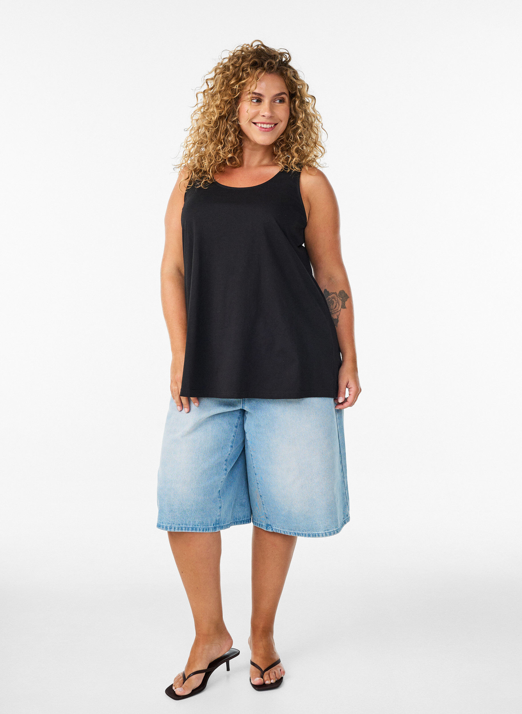 ZizziBomullstopp med A-form, Svart, Model image number 1