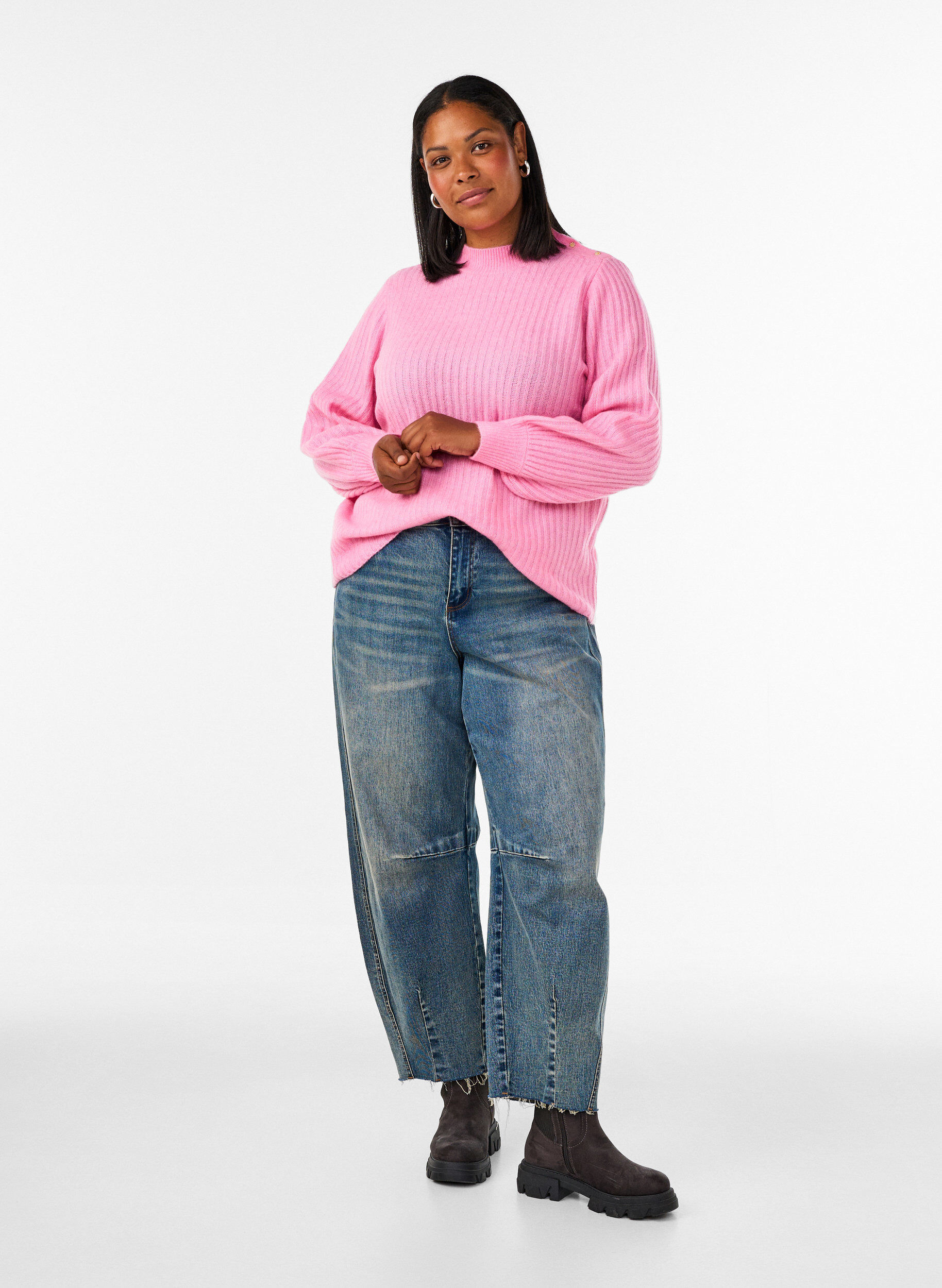ZizziRibbestrikket genser med puffede ermer og knapper, Rosa, Model image number 1