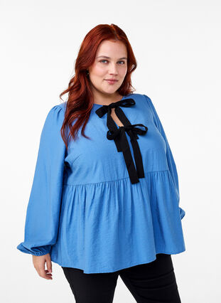 Zizzi Viskosebluse med sløyfer og lange ermer, Riverside Black Bow, Model image number 0
