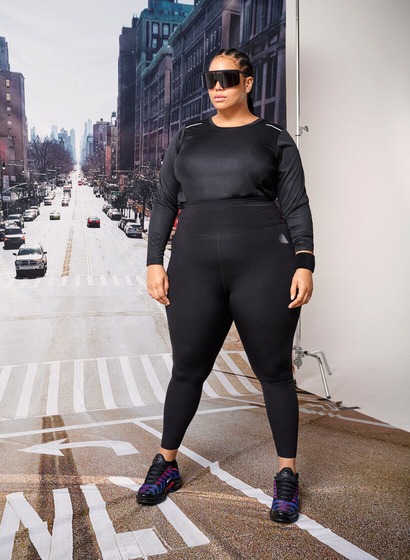 CORE, SUPER TENSION TIGHTS - Treningstights med innvendig lomme, Black, Image