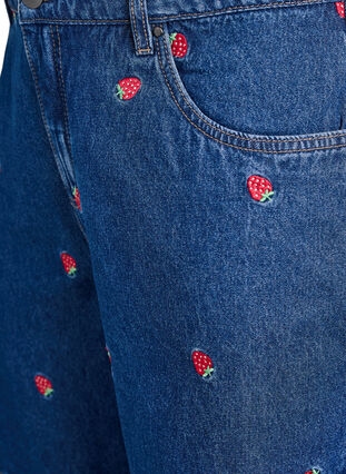 Zizzi Dongerishorts med broderte jordbær, Blå, Packshot image number 2
