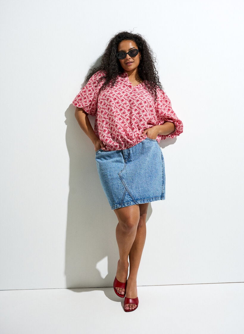 Bluse i blomstrete viskose med ballongermer, R&oslash;d, Image image number 0