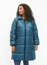 Skinnende boblejakke med glidelås og lommer, Deep Teal, Model