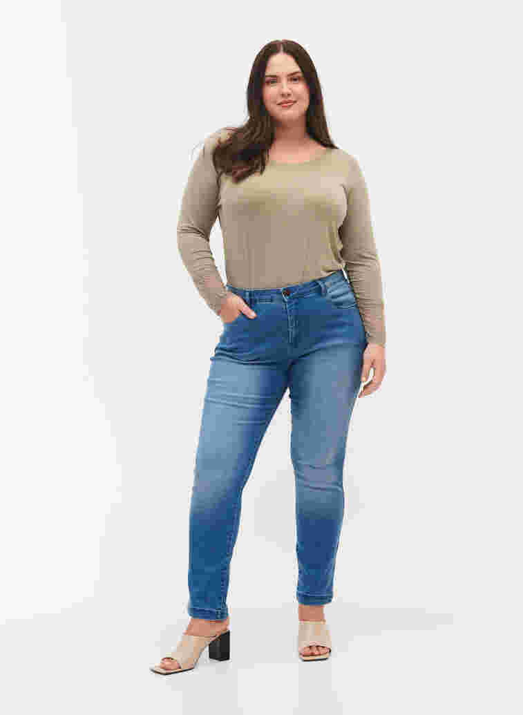Slim fit Emily jeans med normal høyde i livet, Light blue, Model image number 0