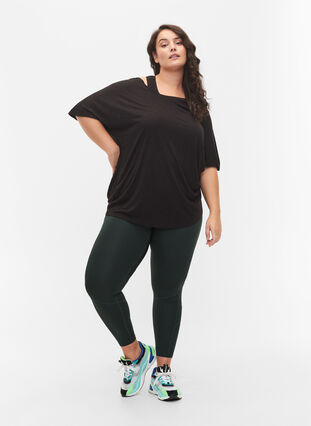 Trenings T-skjorte i viskose med rund hals, Black, Model image number 2