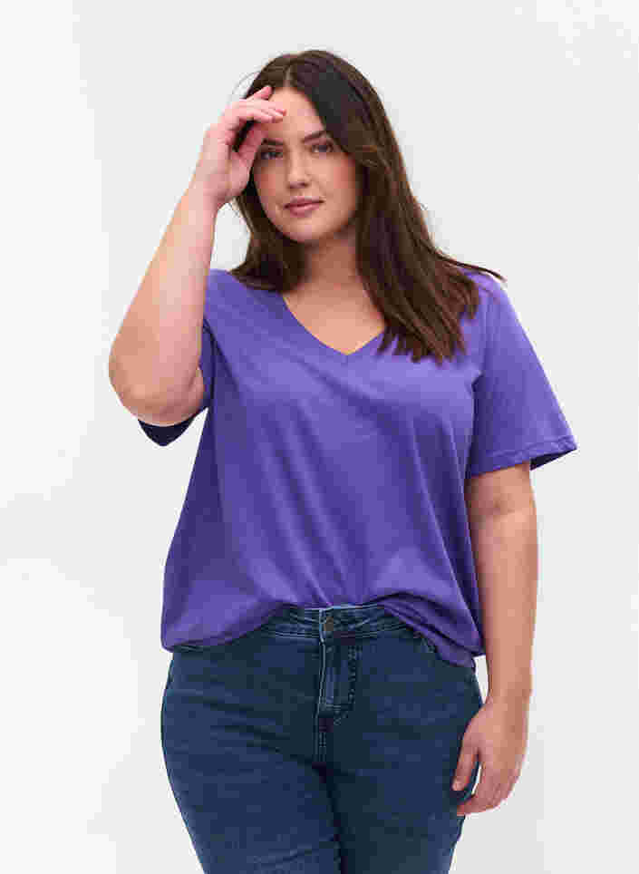 T-skjorte i organisk bomull med V-hals, Ultra Violet, Model