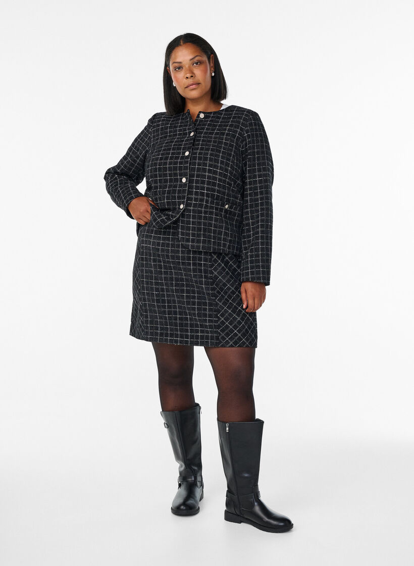 Kort rutete bouclé-blazer med rund hals, Black w. Check, Model