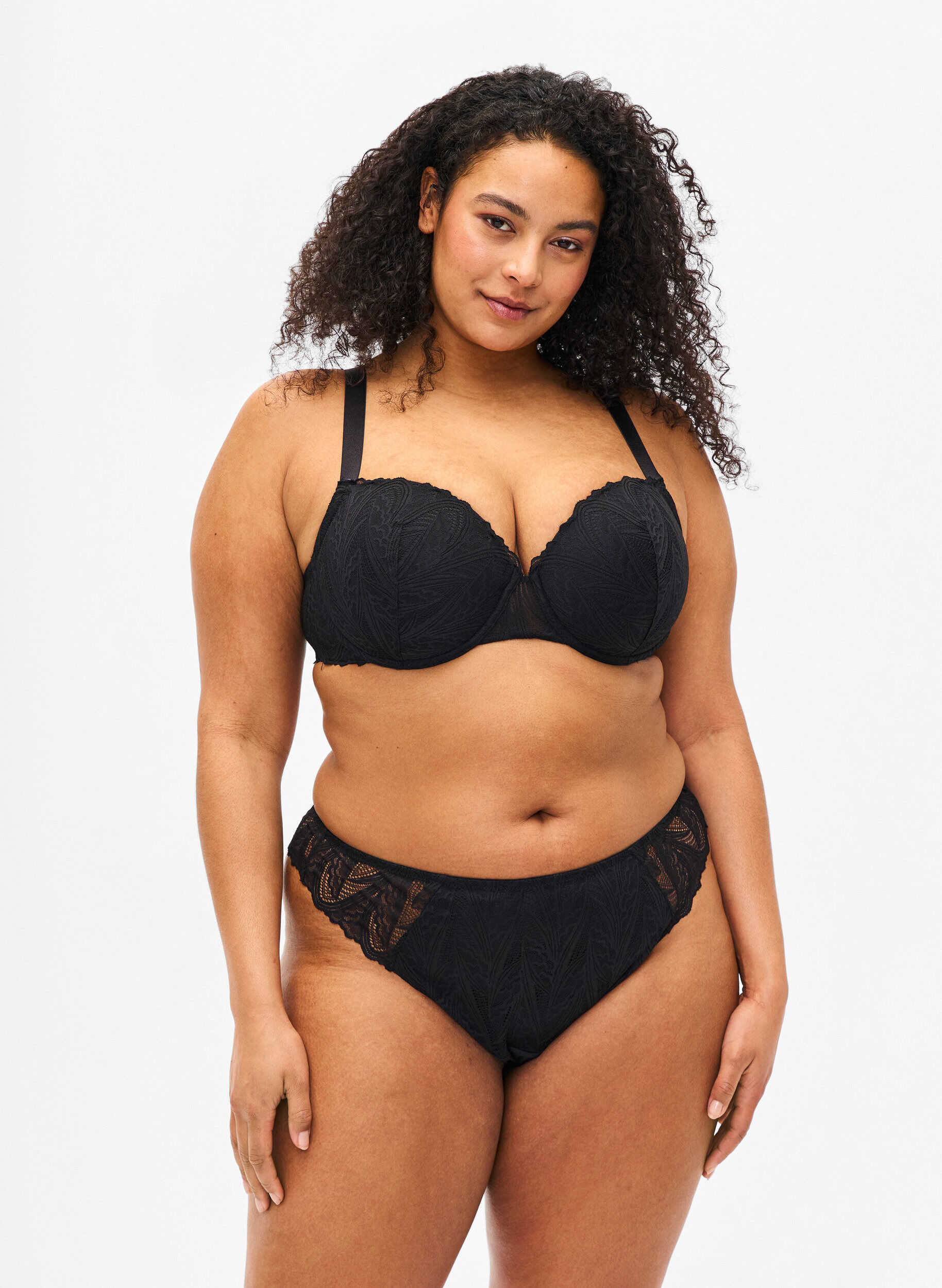 Zizzi G-strengstruser med blonder og normal midje, Svart, Model image number 0