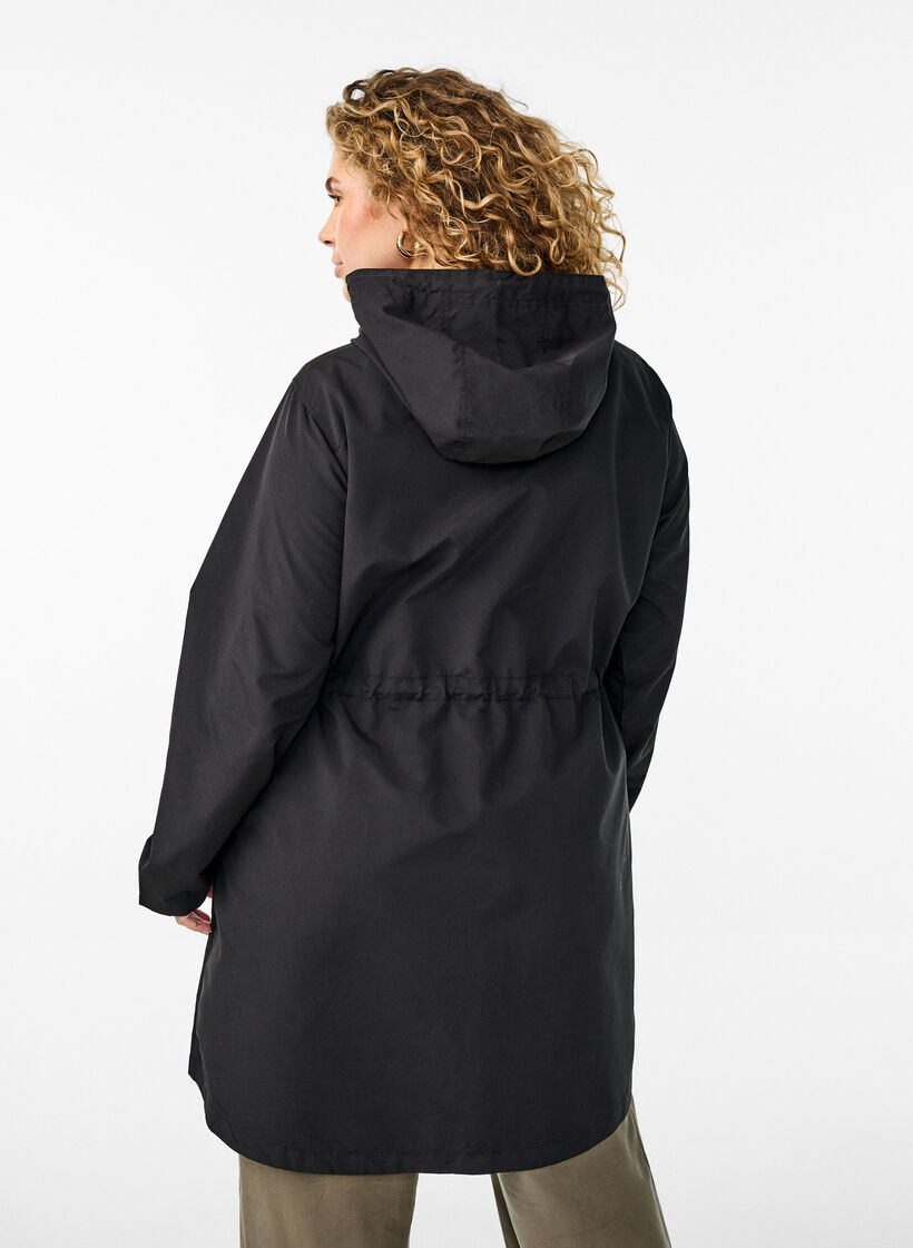 Lett parkas med hette, Svart, Model image number 2
