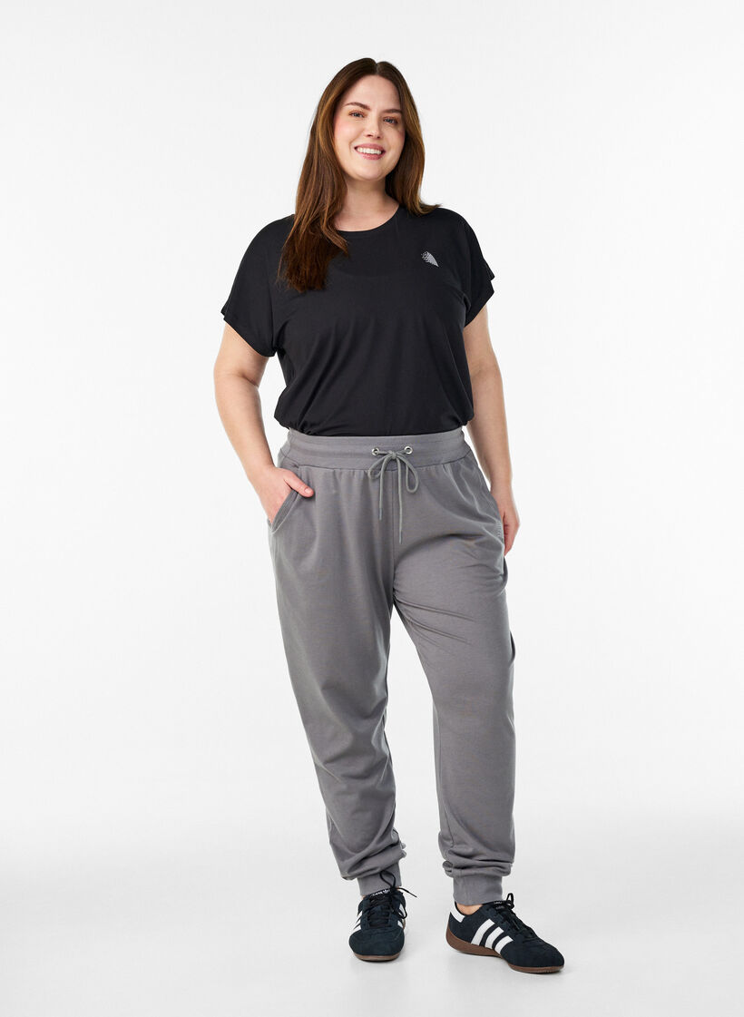 L&oslash;se joggebukser med lommer, Gr&aring;, Model image number 1