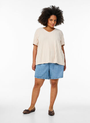 Zizzi Bluse med korte ermer og stripete tekstur, Beige, Model image number 1