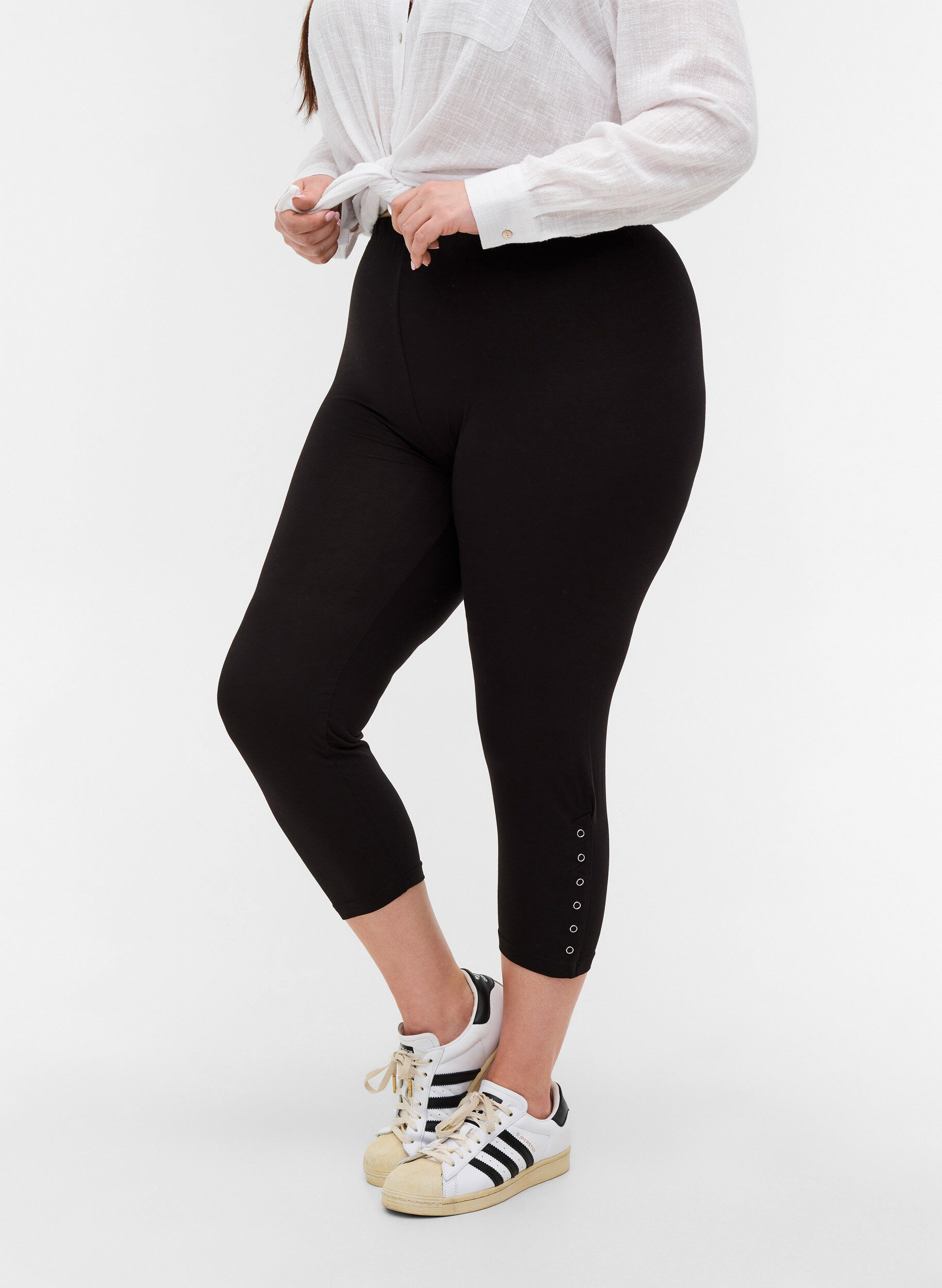 Zizzi 3/4-leggings med knapper, Black, Model image number 2