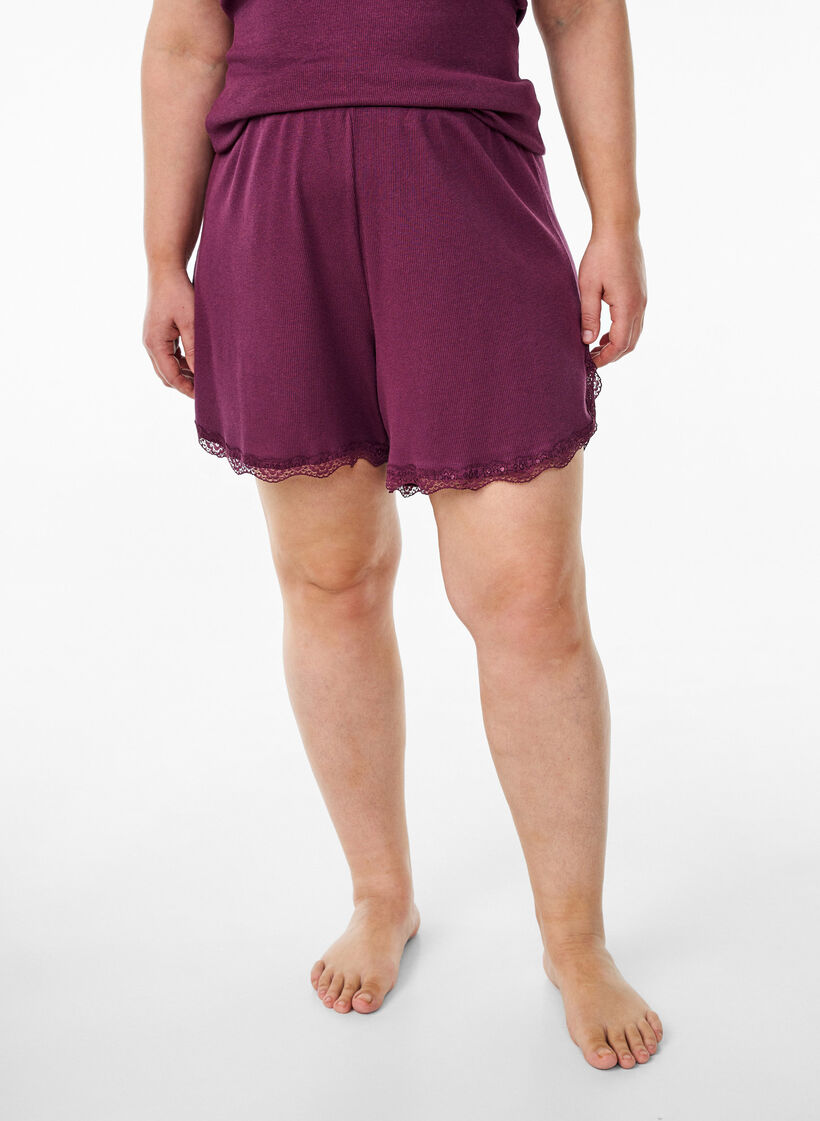 Topp med blondekant, M&oslash;rk Bordeaux, Model image number 3