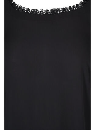 Bluse med 3/4-ermer og blonderygg, Black, Packshot image number 2