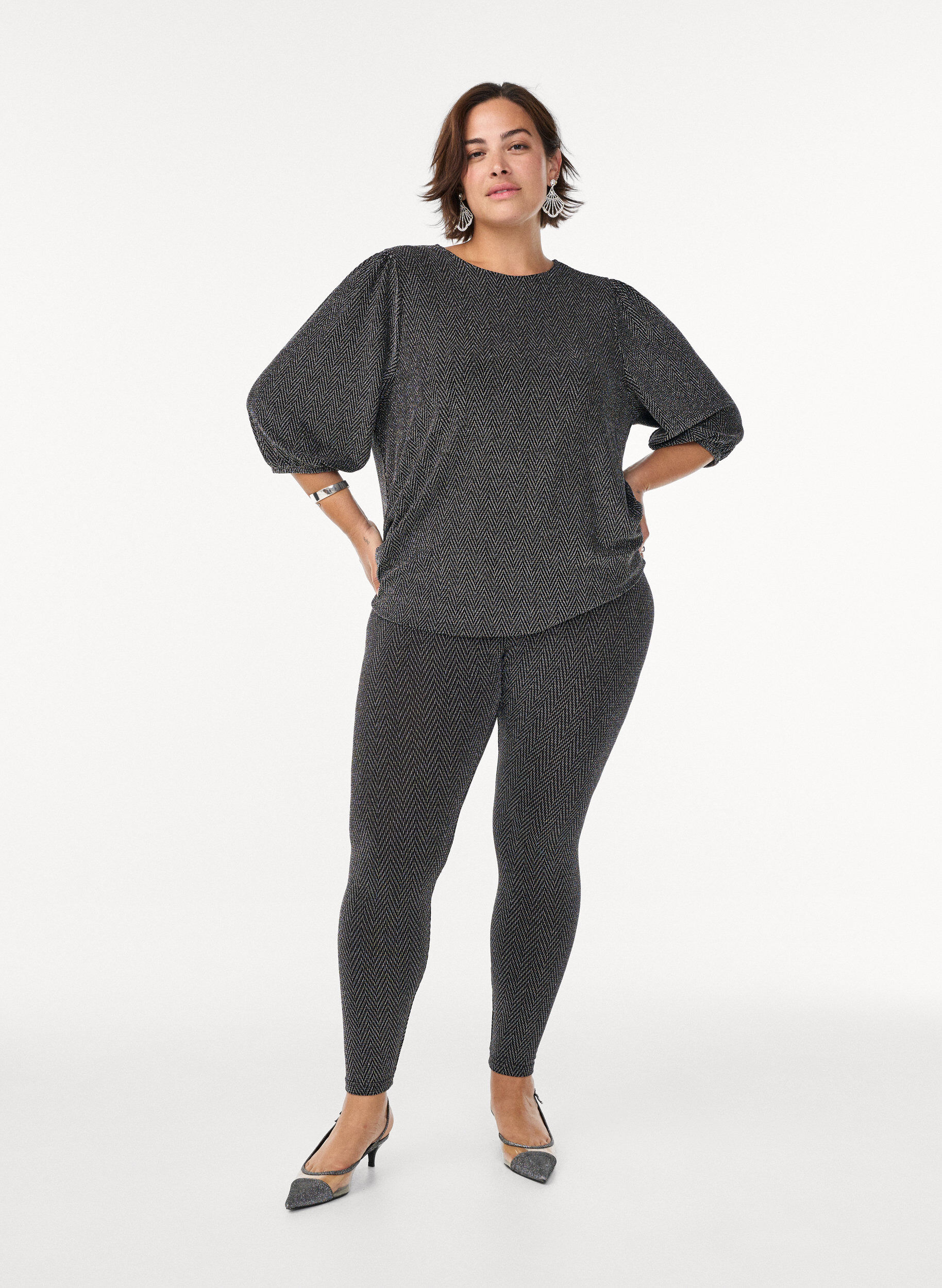 Zizzi Bluse med glitterm&oslash;nster og 3/4-ermer, Svart, Model image number 1