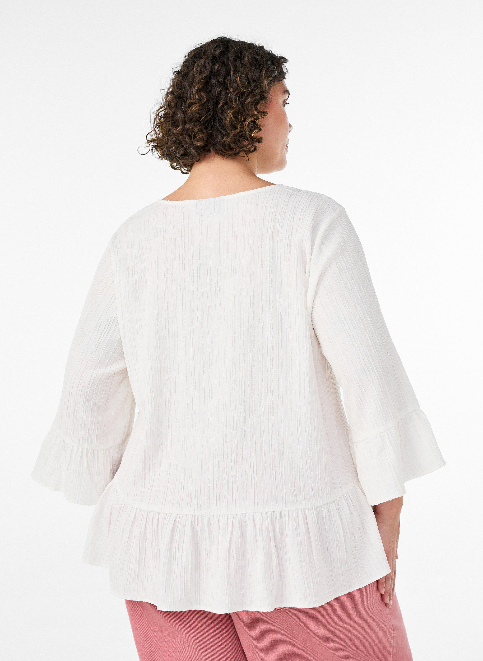ZizziBluse med tekstur, V-hals og rysjer, Vanilje, Model image number 2