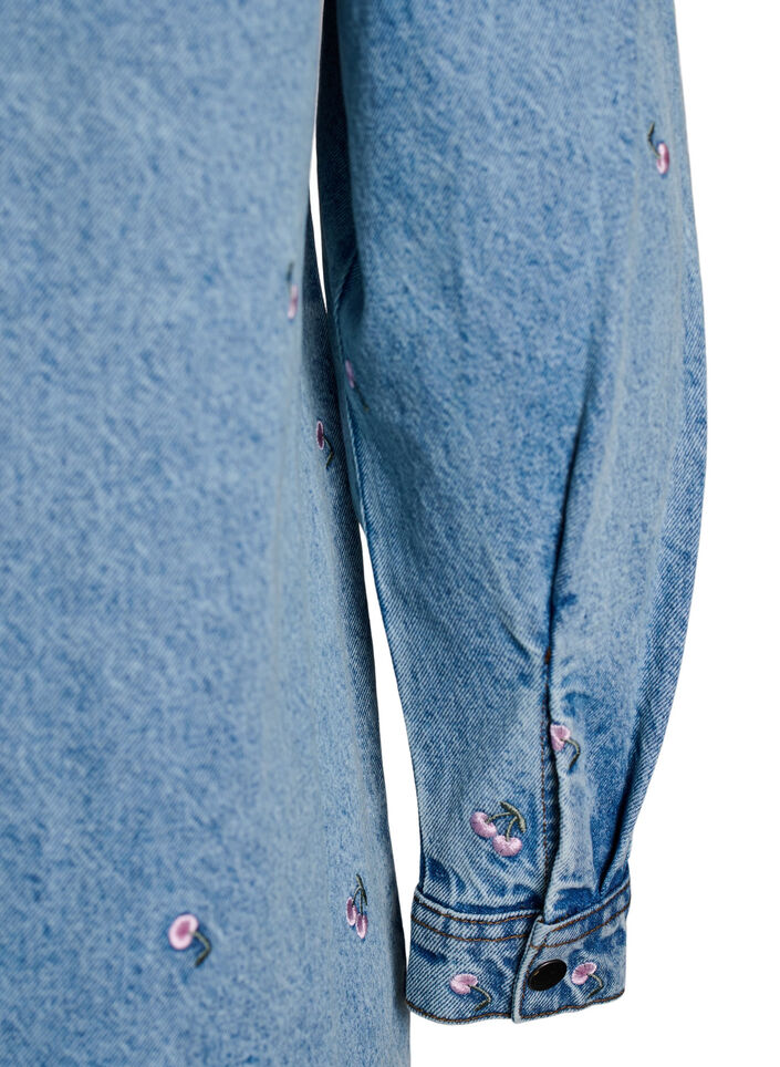 Denimkjole med kirsebær og brystlommer, Blå, Packshot image number 3