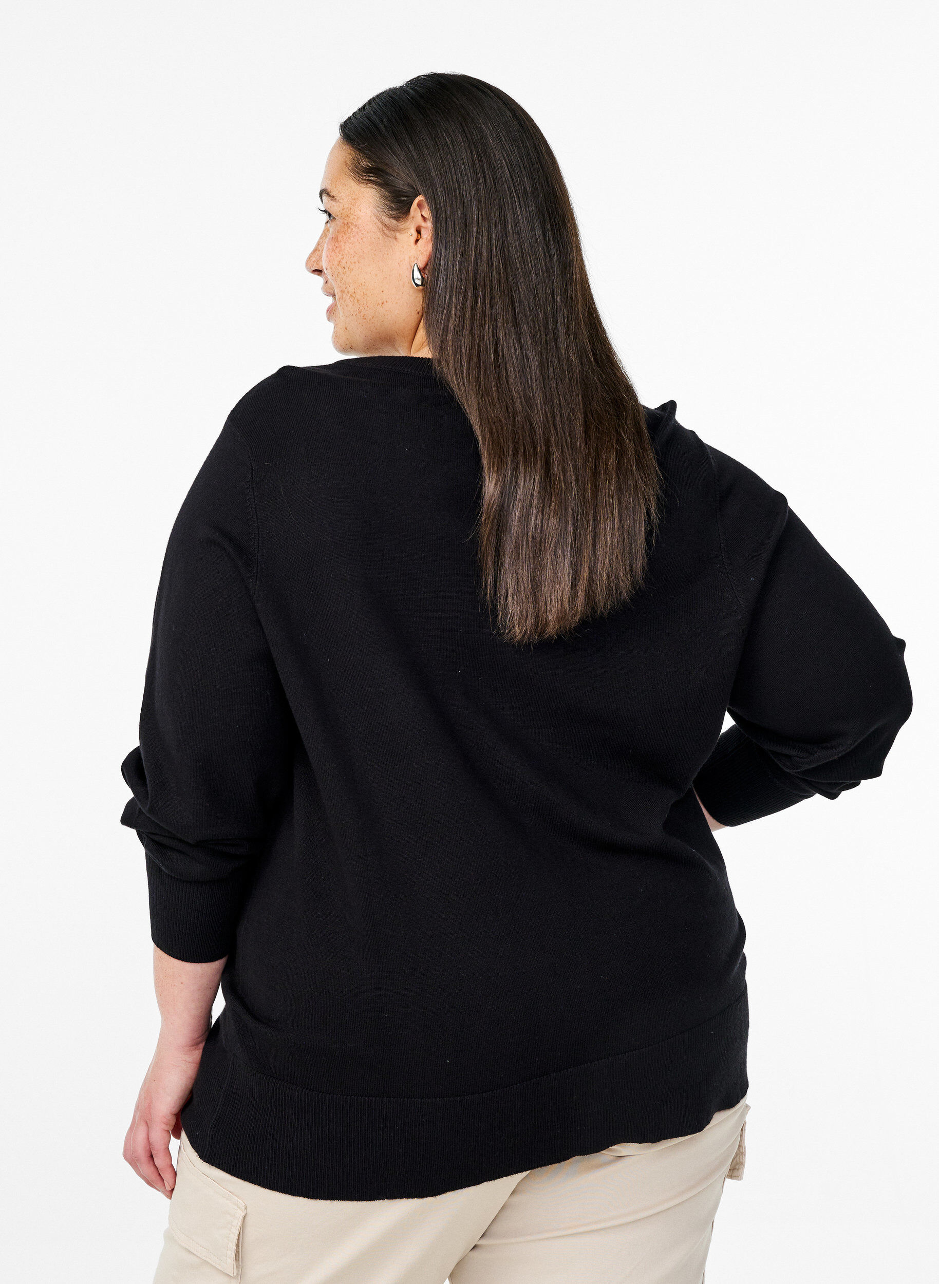 Zizzi Strikkecardigan med knapper i viskoseblanding, Black, Model image number 1