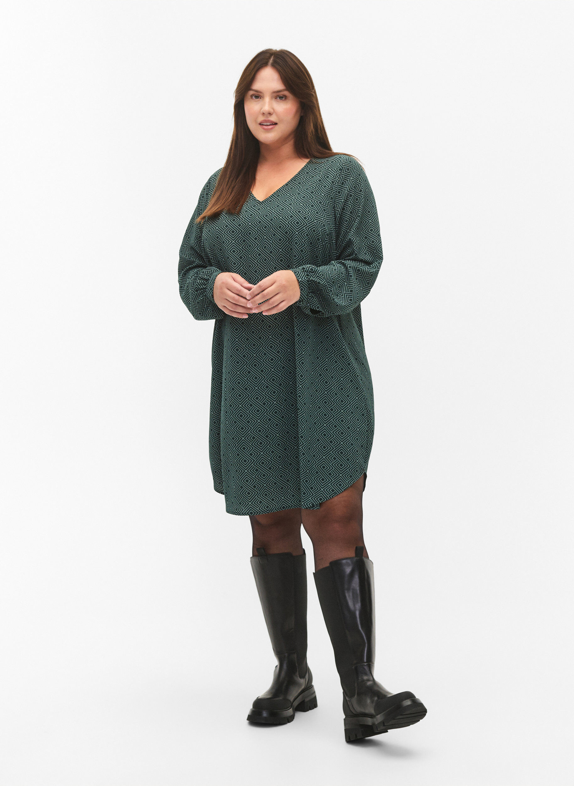 ZizziKjole med V-hals og trykk, Scarab Graphic AOP, Model image number 2