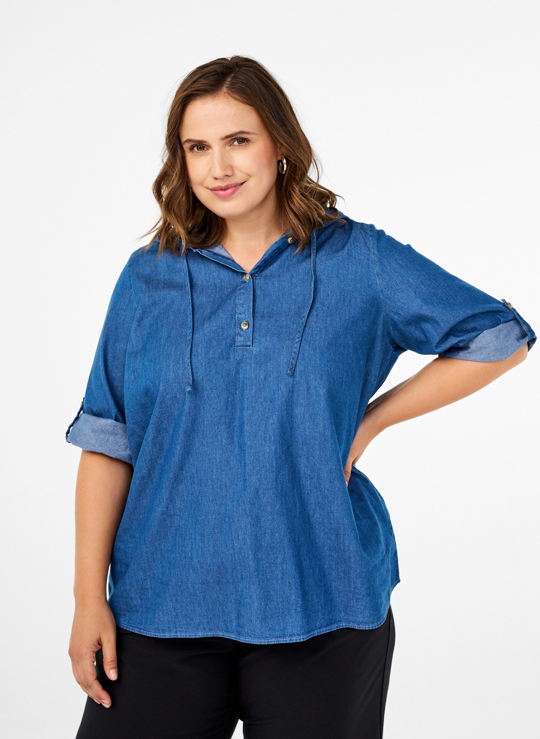 Zizzi Denimbluse med hette, Medium Blue Denim, Model image number 0