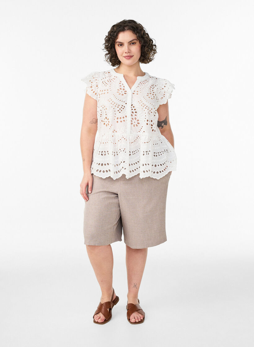 Ermel&oslash;s bluse i broderie anglaise med volanger, Hvit, Model image number 1