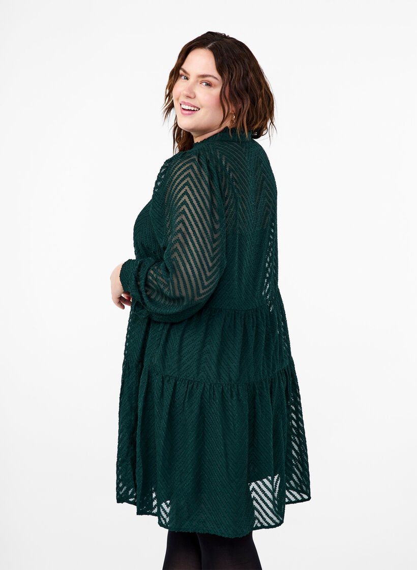 Kort, strukturmønstret kjole med volangkrage, Scarab, Model image number 1