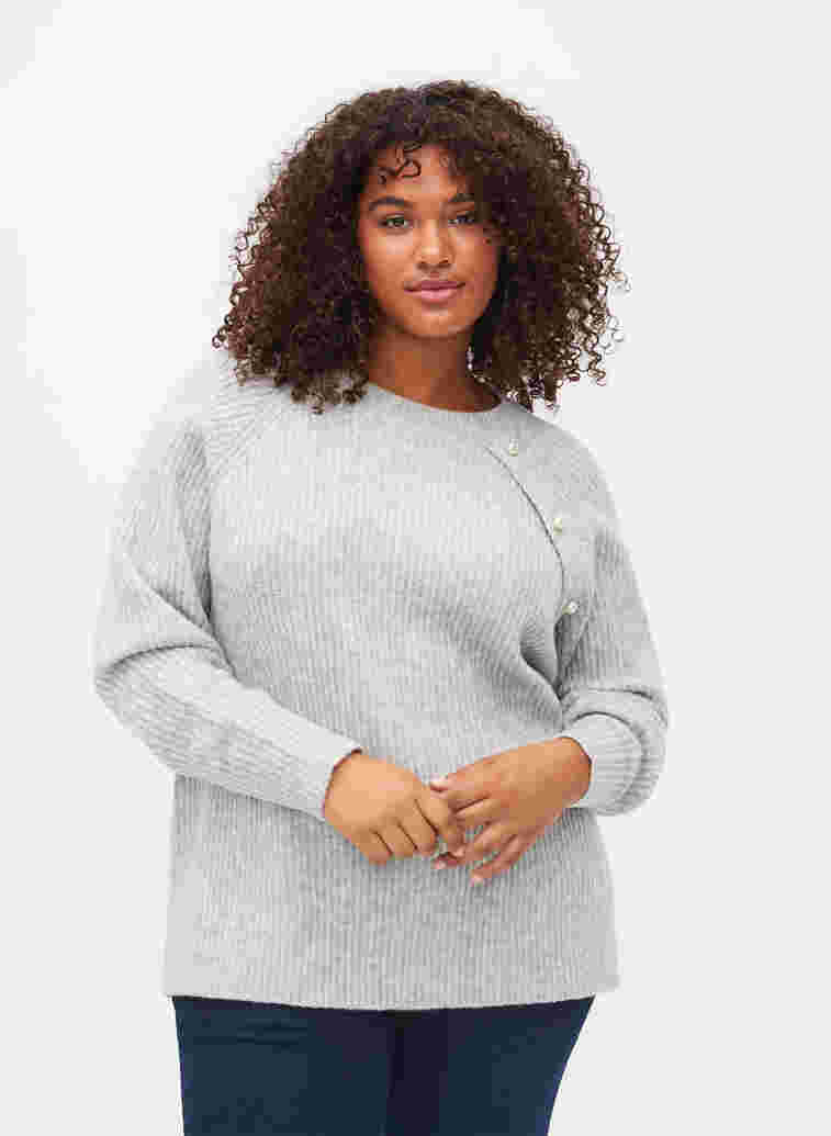 Melert strikkegenser med perleknapper, Light Grey Melange, Model